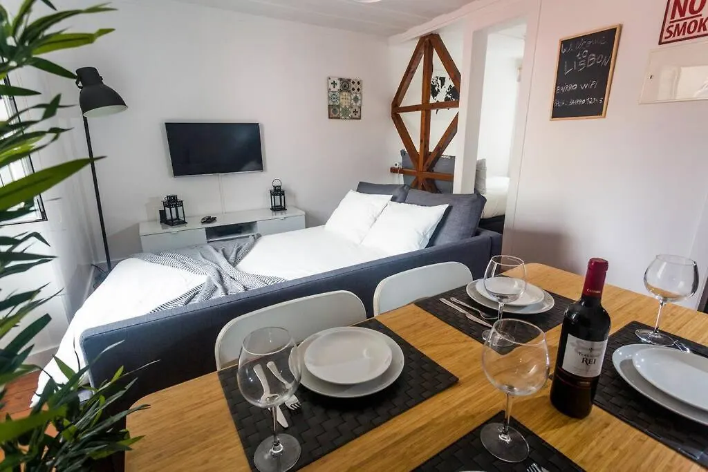 Ola Lisbon - Bairro Alto I Apartment 0*,